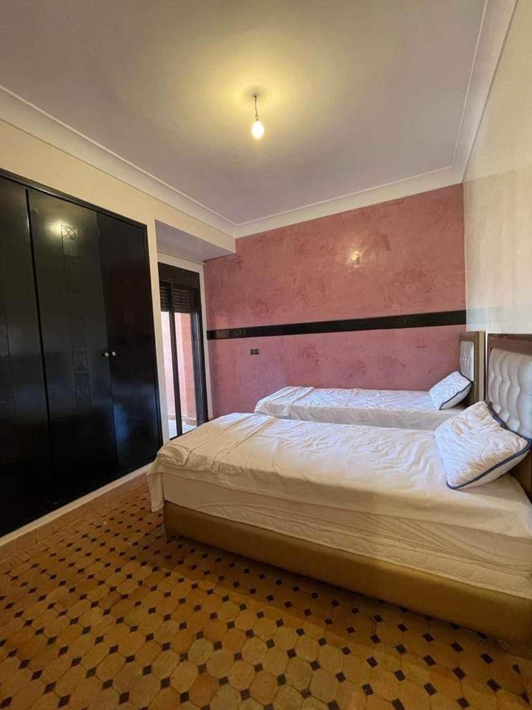 Un Moderne Chic Appartement Vue Sur Piscine Marrakesh Exteriör bild